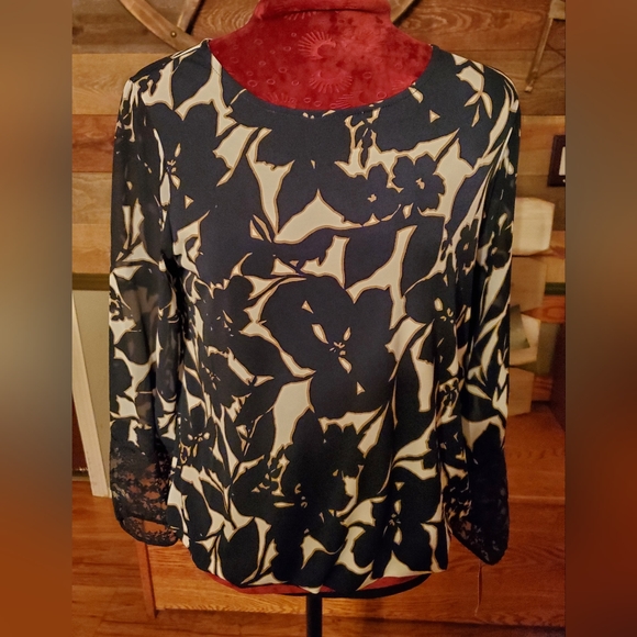 Alfani Navy Blue & White Floral Blouse - Picture 3 of 9